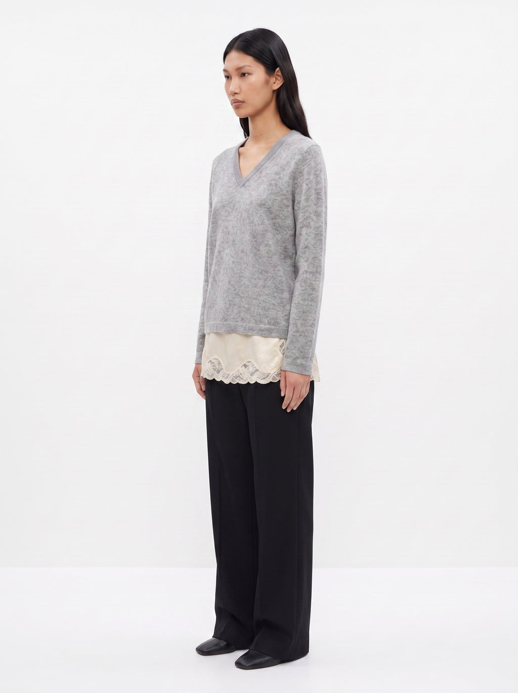The Sienna Cashmere V-Neck