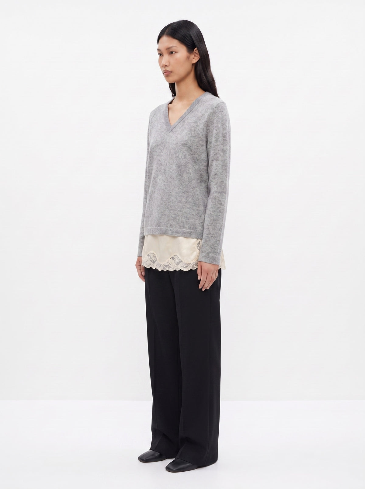 The Sienna Cashmere V-Neck